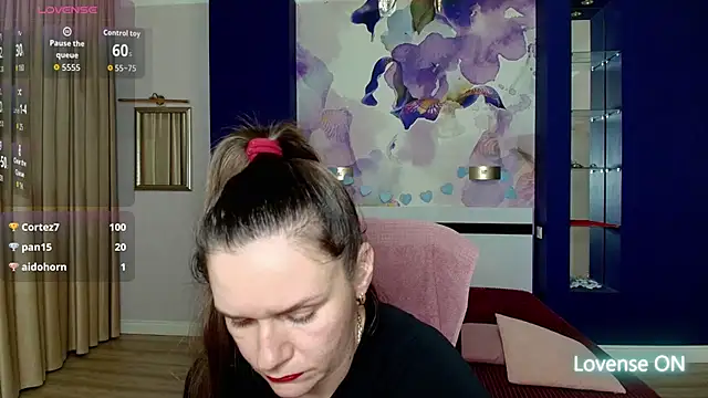 AriaGray online show from 14, 2, 2026