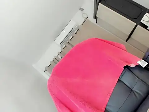 Snapshot of Selene14 chatting on 7, 10, 2025 Selene14 online show from 7, 10, 2025