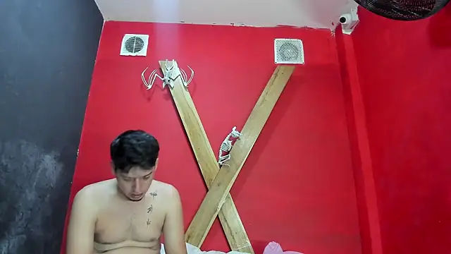 Snapshot of FerneyManti chatting on 10, 10, 2025 FerneyManti online show from 10, 10, 2025