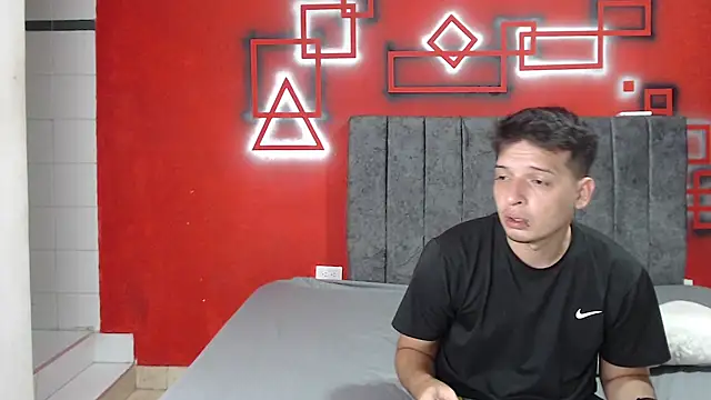 Snapshot of FerneyManti chatting on 6, 11, 2025 FerneyManti online show from 6, 11, 2025