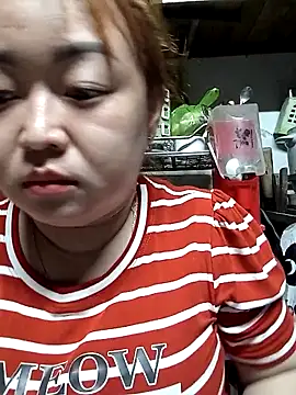 VyOanh2K online show from 8, 11, 2025