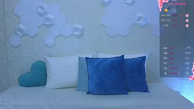 Lynna Sparks online show from 7, 10, 2025