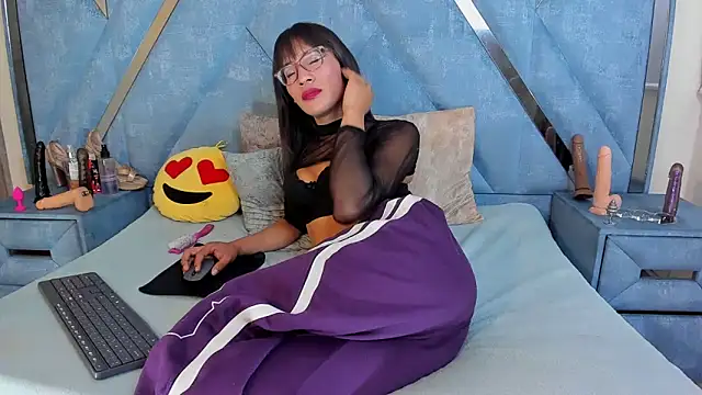 Aura love69 online show from 23, 2, 2026