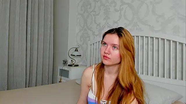 Eva  Lewis online show from 25, 5, 2026