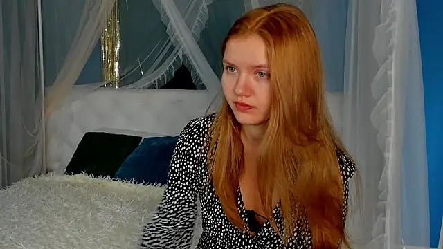 Eva  Lewis online show from 3, 2, 2026