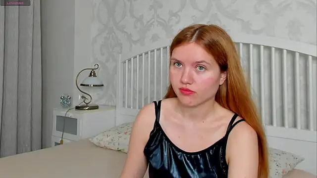 Snapshot of Eva__Lewis chatting on 25, 6, 2026 Eva Lewis online show from 25, 6, 2026