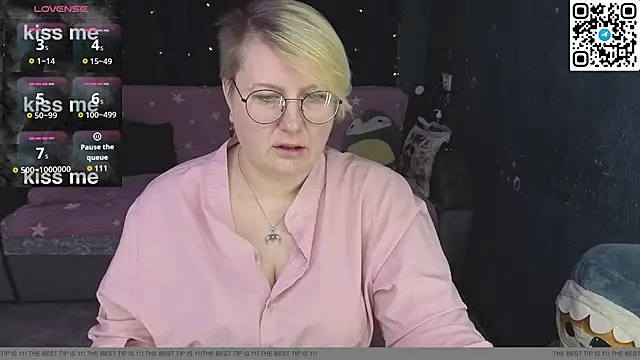 CuteHanna online show from 27, 5, 2026