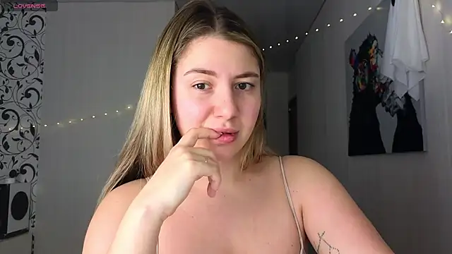 Yassyaaa online show from 10, 2, 2025