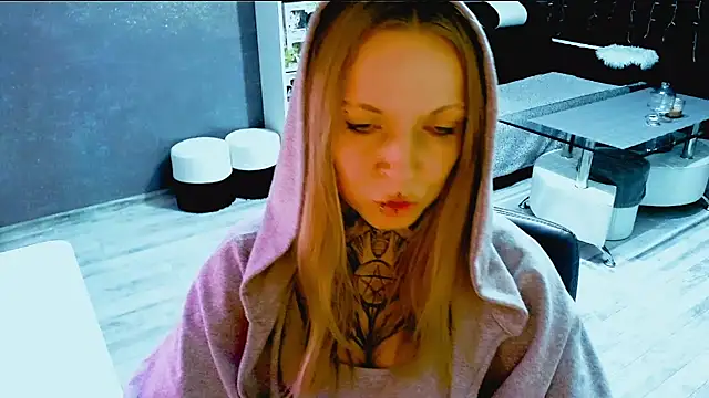 Snapshot of InesGold chatting on 17, 10, 2025 InesGold online show from 17, 10, 2025