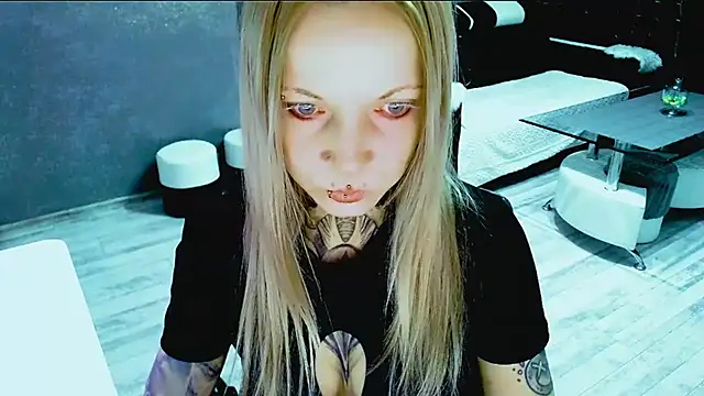 Snapshot of InesGold chatting on 29, 10, 2025 InesGold online show from 29, 10, 2025