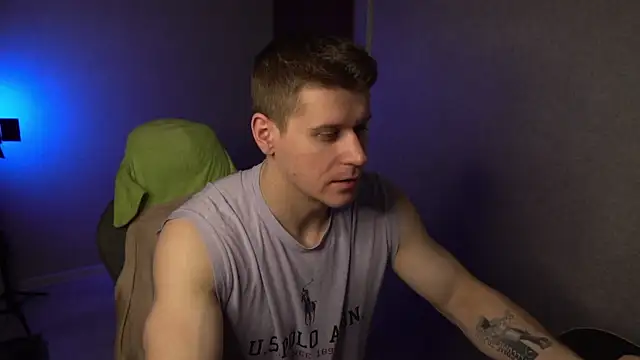 Bruno Banani online show from 18, 12, 2025