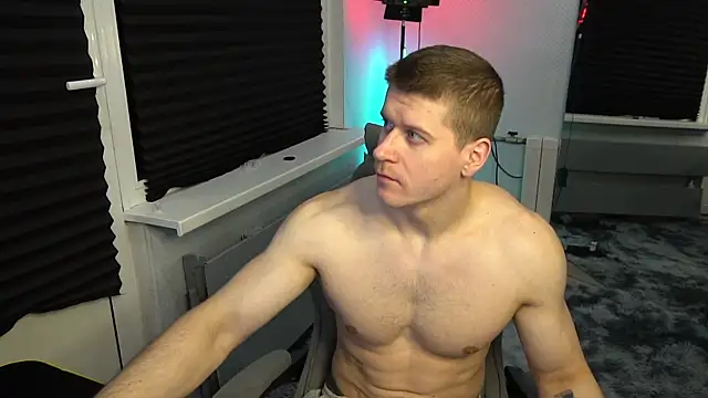 Snapshot of Bruno_Banani chatting on 21, 10, 2025 Bruno Banani online show from 21, 10, 2025