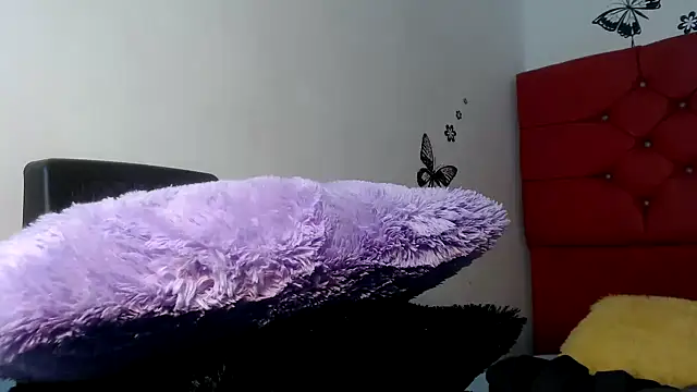 Snapshot of KristalTsXXX chatting on 4, 2, 2025 KristalTsXXX online show from 4, 2, 2025