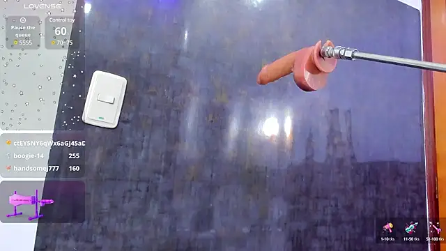 Snapshot of zyle_boobs chatting on 7, 3, 2025 zyle boobs online show from 7, 3, 2025