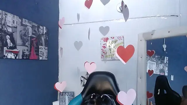 MartinaFonse online show from 4, 3, 2025