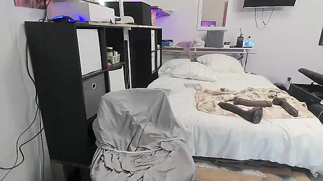 sissytrapdolly24 online show from 5, 2, 2026