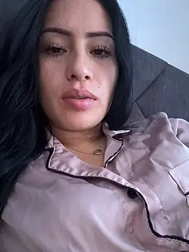 Snapshot of Sara_luna_ chatting on 17, 12, 2024 Sara luna  online show from 17, 12, 2024