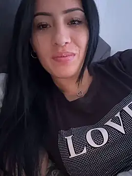 Snapshot of Sara_luna_ chatting on 11, 12, 2024 Sara luna  online show from 11, 12, 2024