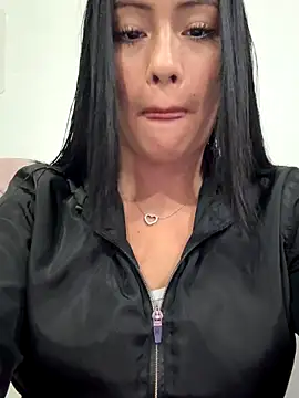 Snapshot of Sara_luna_ chatting on 29, 10, 2025 Sara luna  online show from 29, 10, 2025