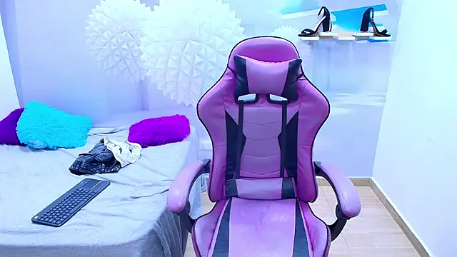 DEMI LEED online show from 11, 10, 2025