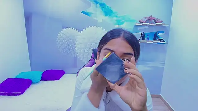 DEMI LEED online show from 5, 11, 2025