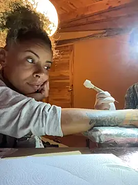 Snapshot of sammoura01 chatting on 6, 2, 2025 sammoura01 online show from 6, 2, 2025