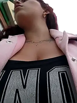 Isabella Delight  online show from 17, 3, 2025