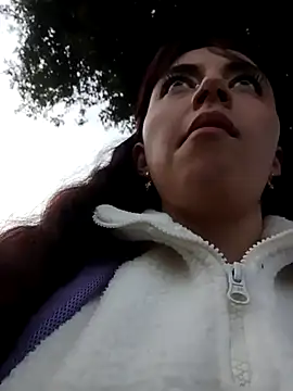 Isabella Delight  online show from 9, 2, 2025