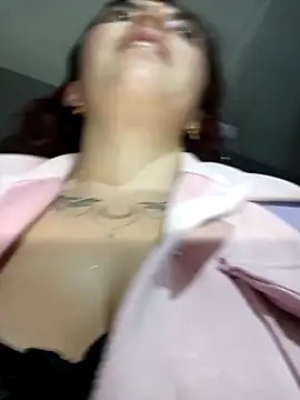 Isabella Delight  online show from 11, 2, 2025