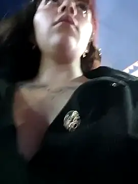 Isabella Delight  online show from 20, 2, 2025