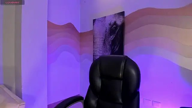 HannahJamesX online show from 30, 6, 2026