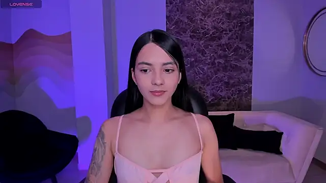 Snapshot of HannahJamesX chatting on 26, 2, 2025 HannahJamesX online show from 26, 2, 2025
