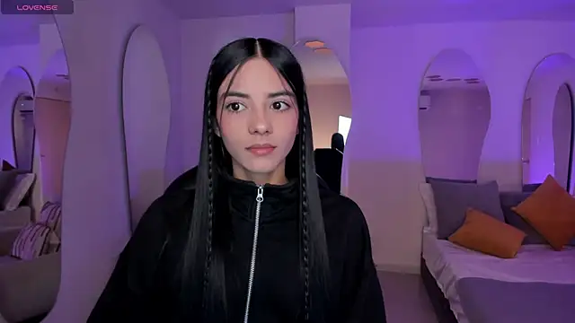 HannahJamesX online show from 1, 11, 2025