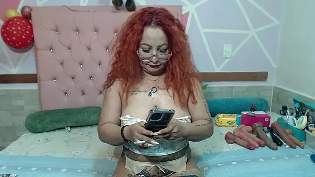 Snapshot of Lena_lawson chatting on 13, 10, 2025 Lena lawson online show from 13, 10, 2025