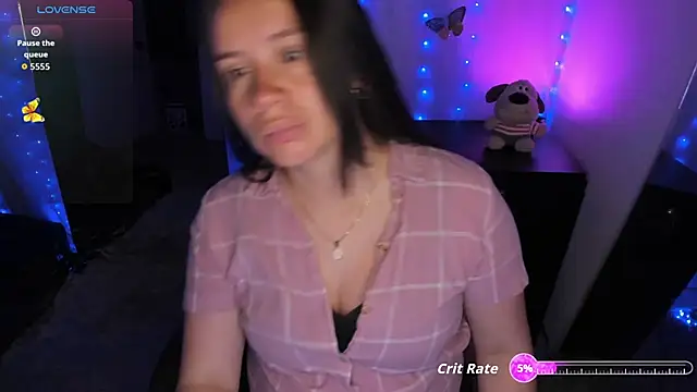 Snapshot of milysauria1 chatting on 10, 9, 2025 milysauria1 online show from 10, 9, 2025