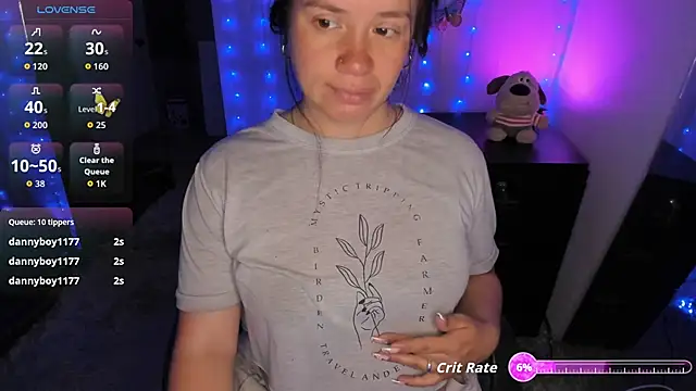 Snapshot of milysauria1 chatting on 11, 9, 2025 milysauria1 online show from 11, 9, 2025