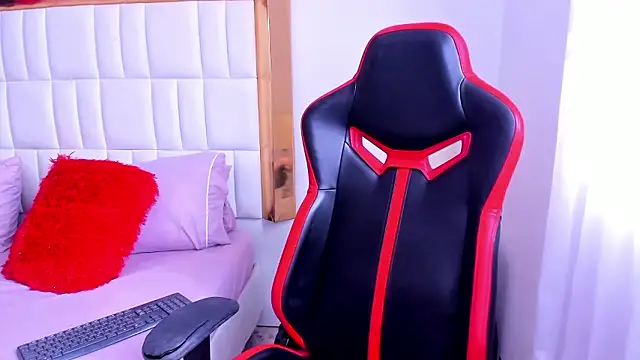 MadelineJackson online show from 10, 1, 2026