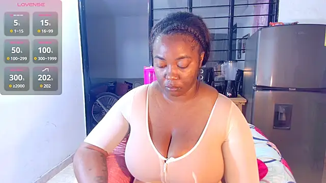 CiaraEbony online show from 27, 2, 2025