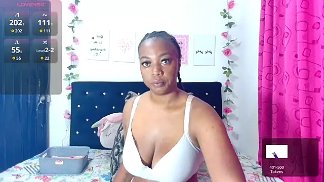 CiaraEbony online show from 2, 12, 2025