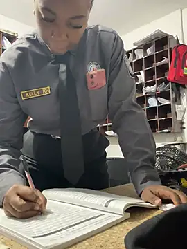 CiaraEbony online show from 17, 4, 2026