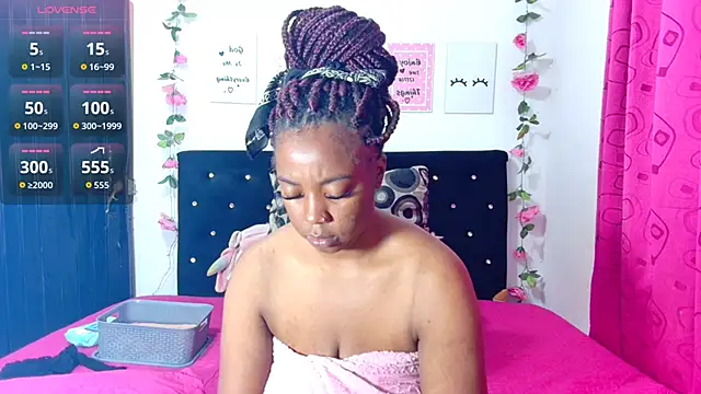 CiaraEbony online show from 18, 11, 2025