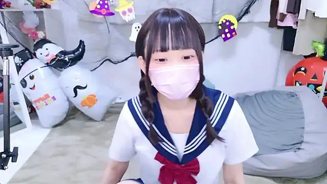 Snapshot of x-naru-x chatting on 30, 10, 2025 x-naru-x online show from 30, 10, 2025