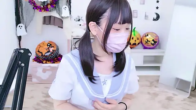 Snapshot of x-naru-x chatting on 27, 10, 2025 x-naru-x online show from 27, 10, 2025