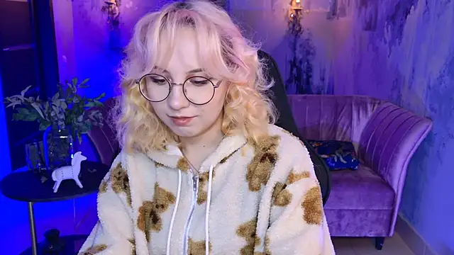 JasmineMilko online show from 18, 2, 2025