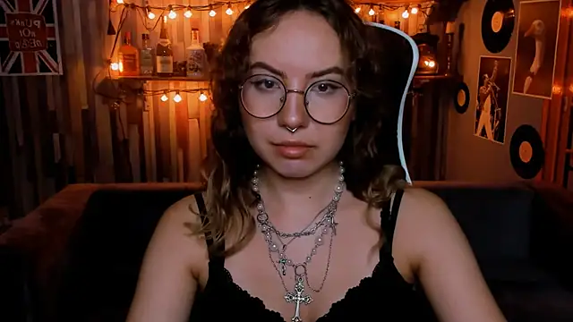 Snapshot of JasmineMilko chatting on 16, 7, 2026 JasmineMilko online show from 16, 7, 2026