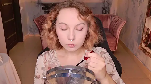 JasmineMilko online show from 7, 10, 2025