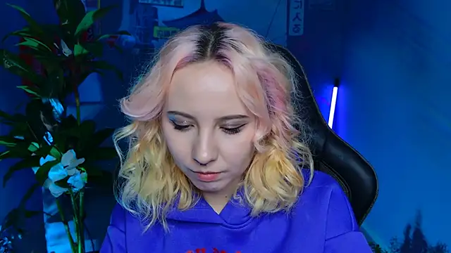 JasmineMilko online show from 25, 2, 2025