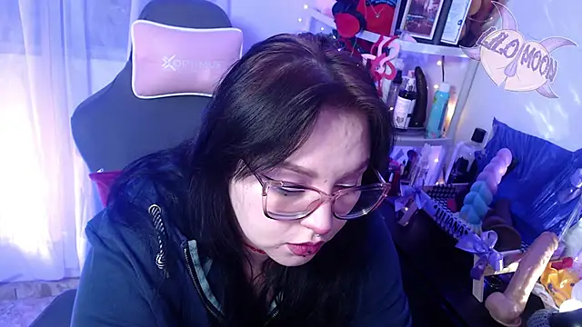 LiloMoon69 online show from 17, 2, 2025