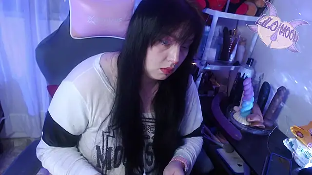 LiloMoon69 online show from 3, 3, 2025