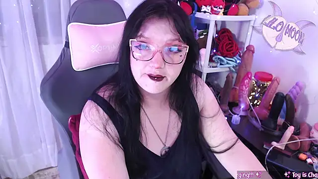 LiloMoon69 online show from 6, 3, 2026